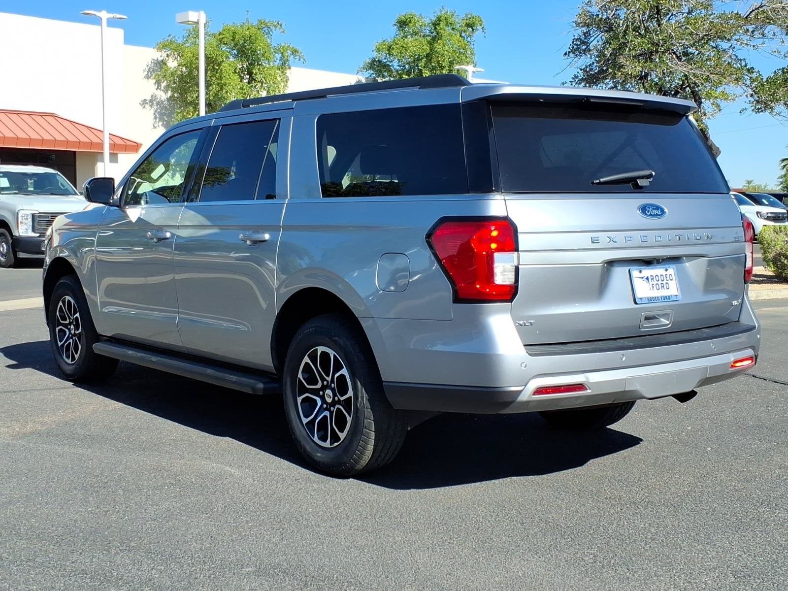 2024 Ford Expedition Max XLT