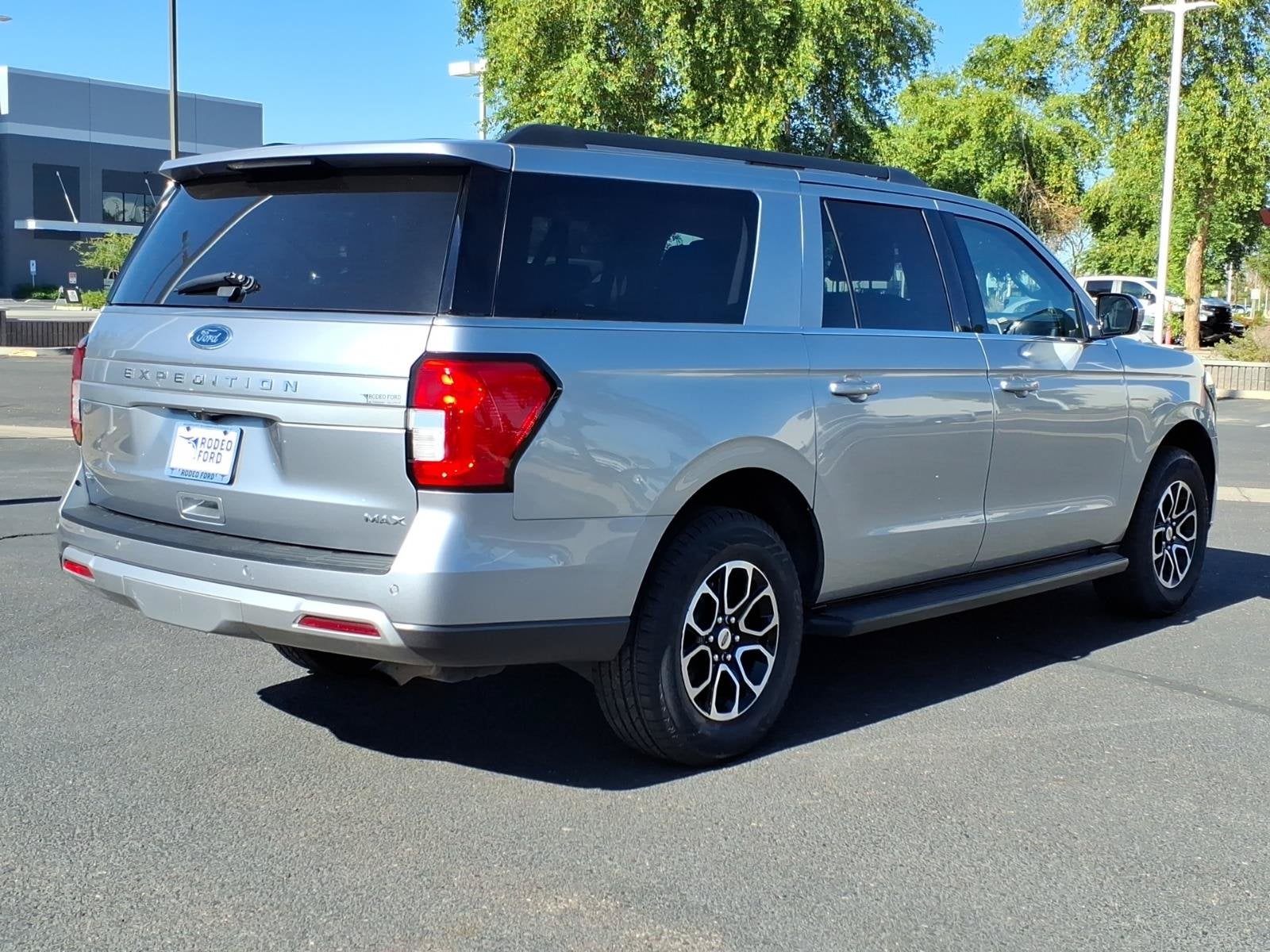 2024 Ford Expedition Max XLT