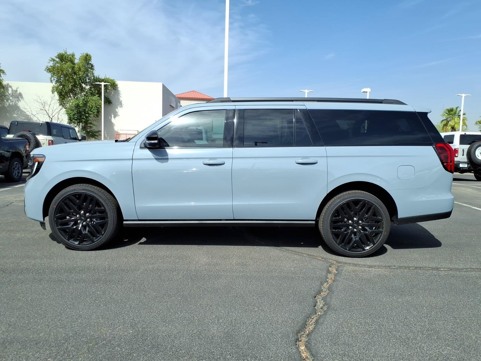 2027 Ford Expedition Max Platinum