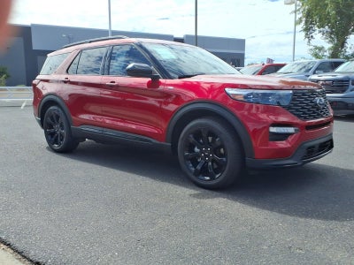 2023 Ford Explorer ST-Line