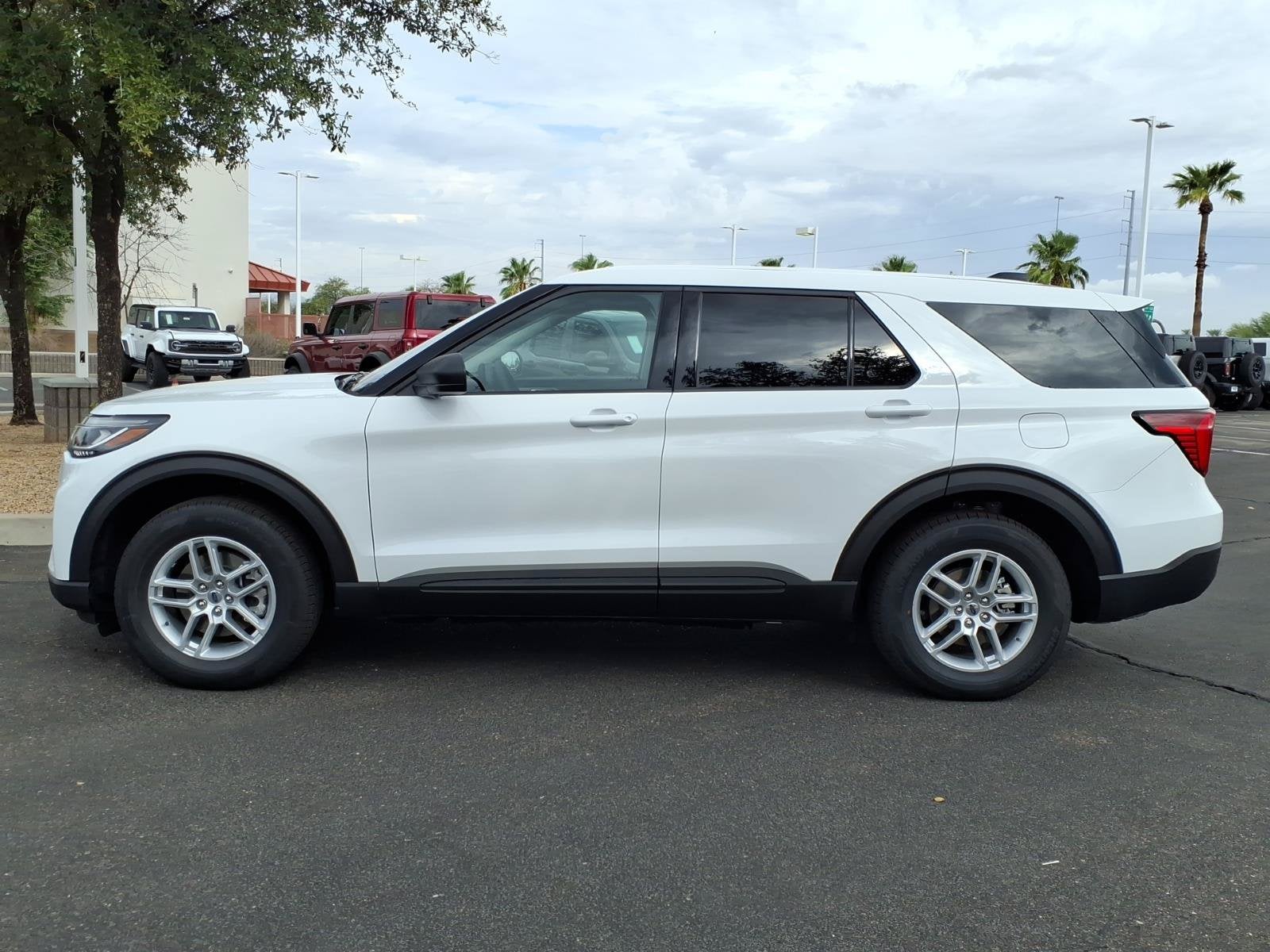 2026 Ford Explorer Active w/100A Pkg