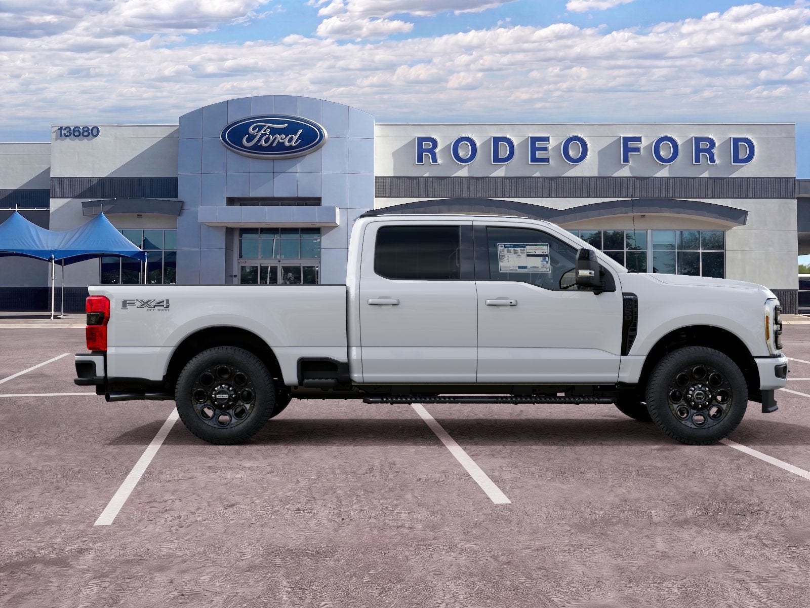 2027 Ford Super Duty F-250 SRW LARIAT