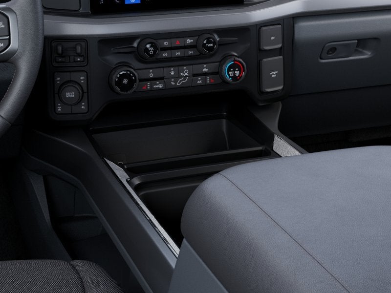 2027 Ford Super Duty F-250 SRW XLT