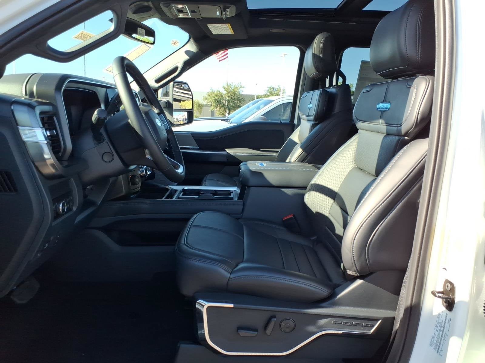 2026 Ford Super Duty F-350 DRW Platinum