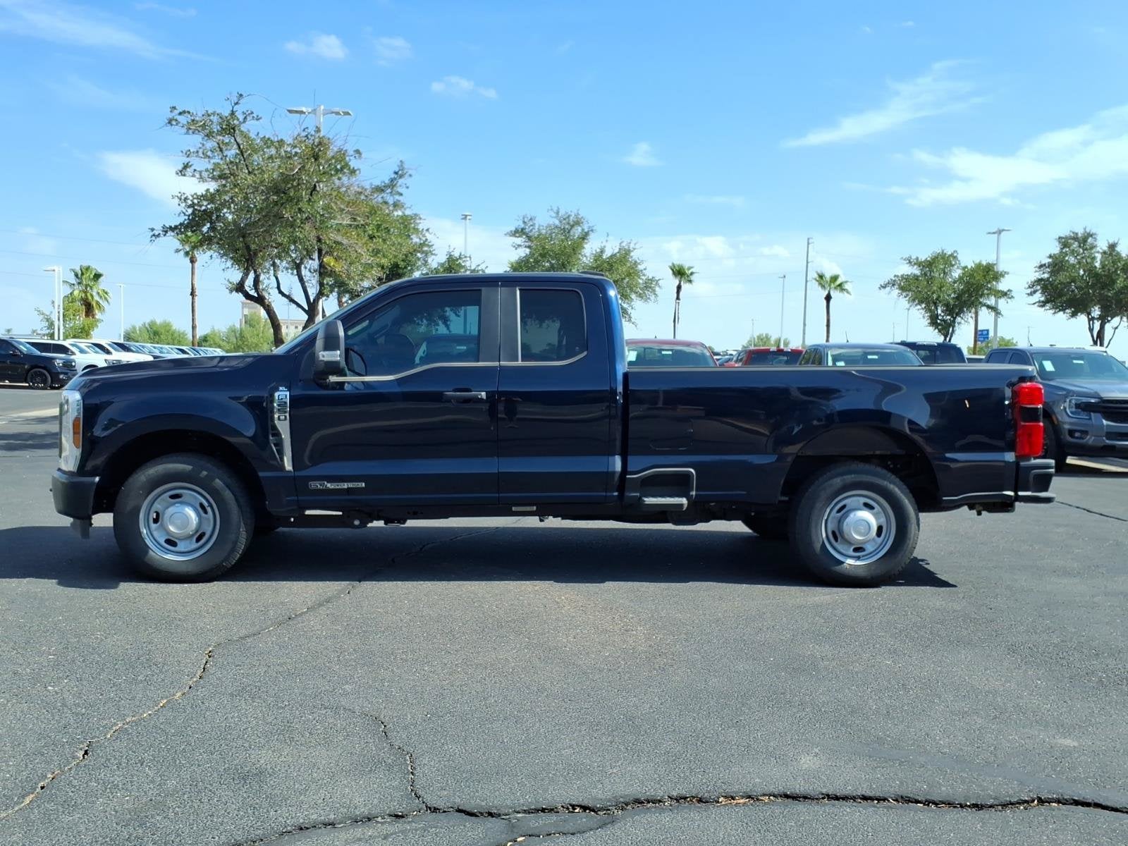 2025 Ford Super Duty F-250 SRW XL