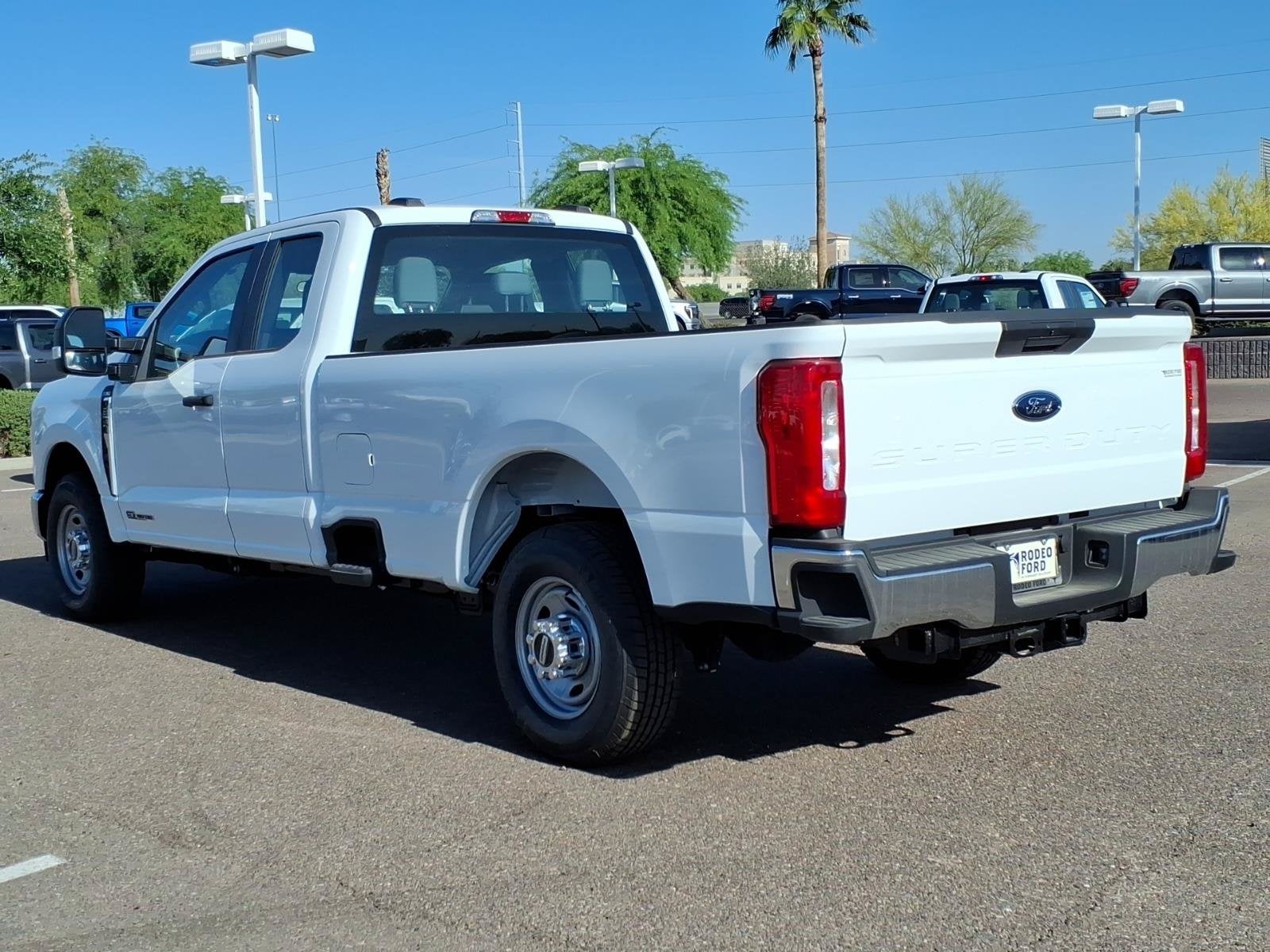 2025 Ford Super Duty F-350 SRW XL